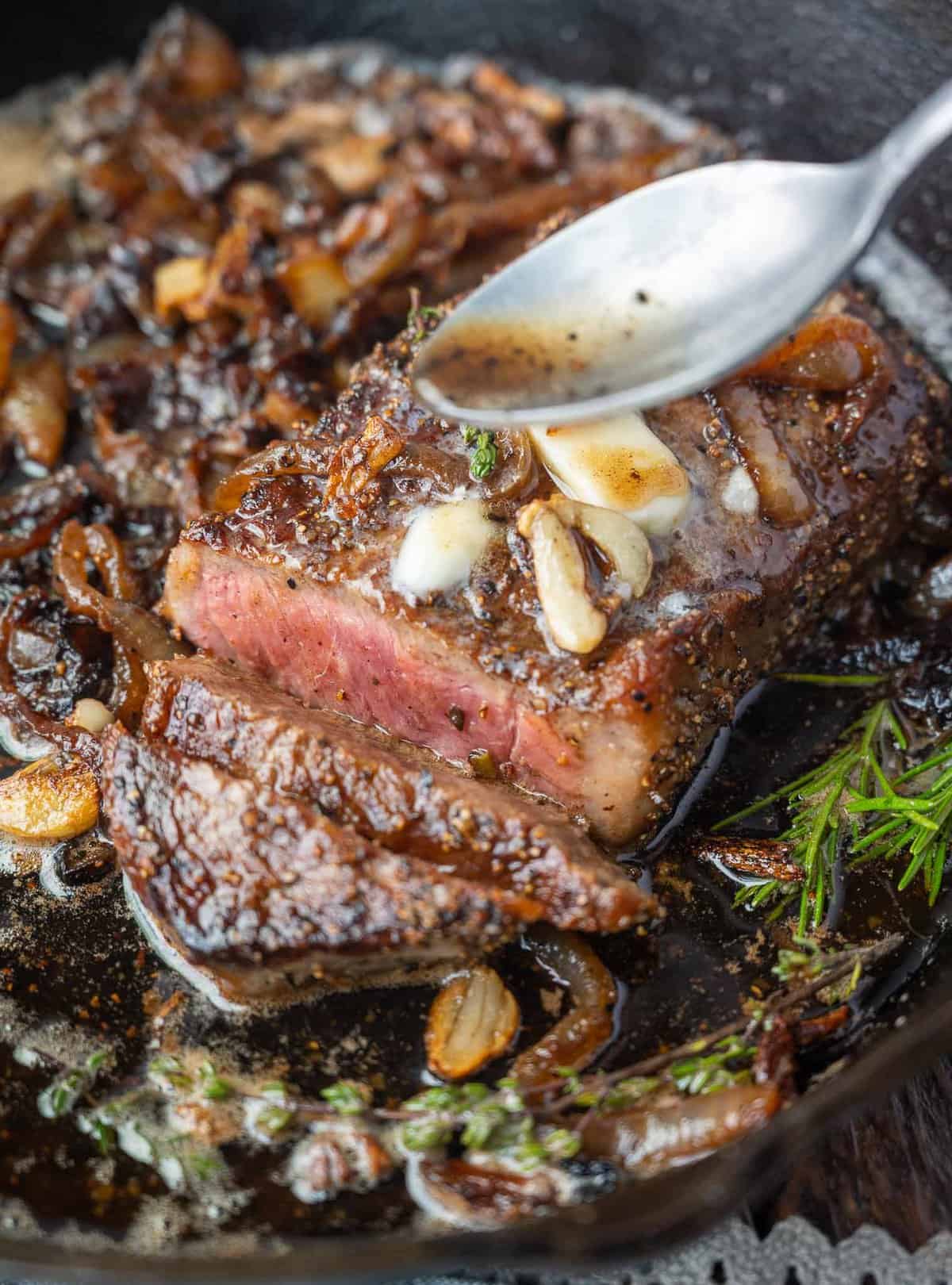 Pan-Seared Rib Eye: Get Tender & Juicy Garlic Butter Steak